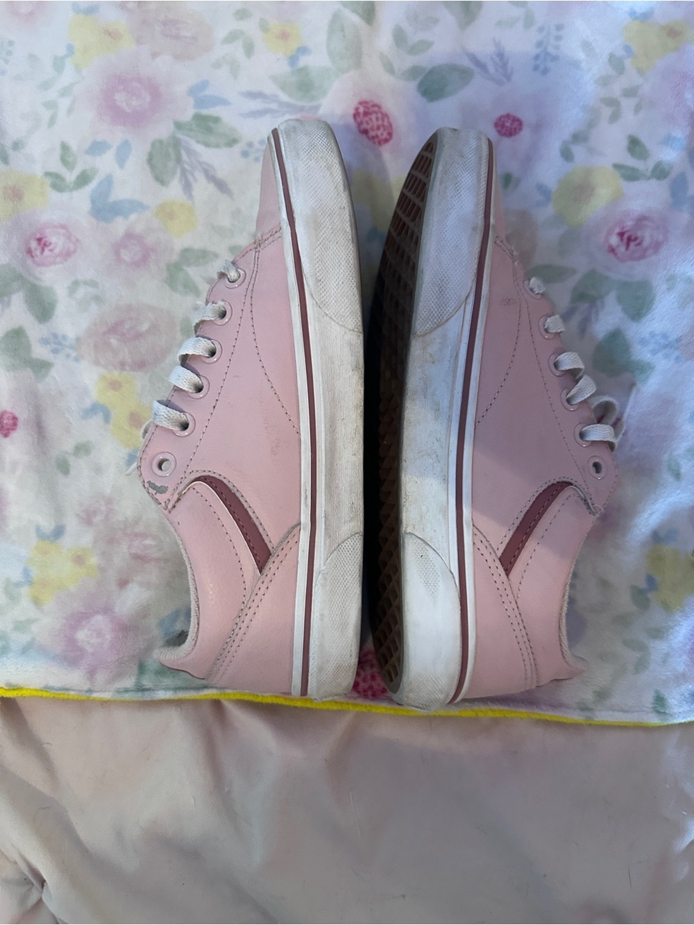 Vans Light Pink Low-Top Canvas Sneakers - Picture 2 of 5